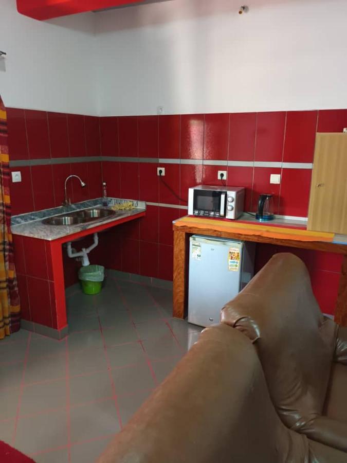 Hotel Badinca Alojamento Low Cost In Bissau Avenida Francisco Mendes 外观 照片