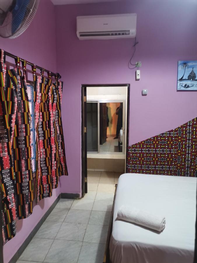 Hotel Badinca Alojamento Low Cost In Bissau Avenida Francisco Mendes 外观 照片