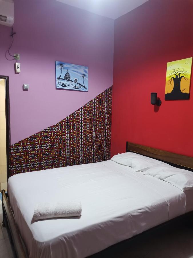Hotel Badinca Alojamento Low Cost In Bissau Avenida Francisco Mendes 外观 照片
