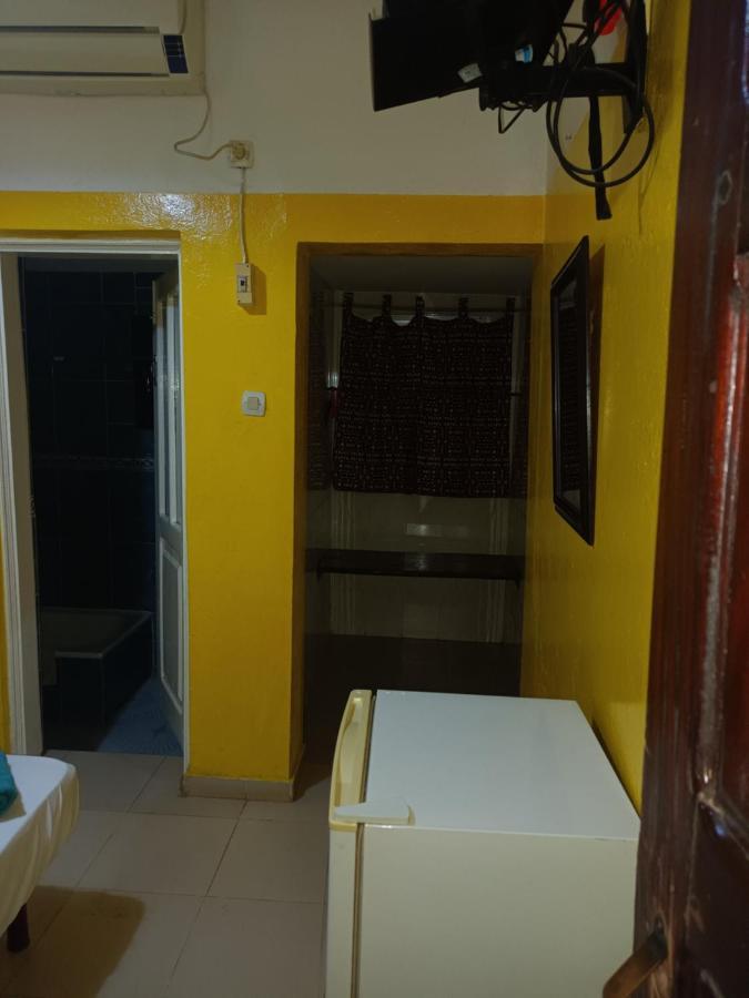 Hotel Badinca Alojamento Low Cost In Bissau Avenida Francisco Mendes 外观 照片