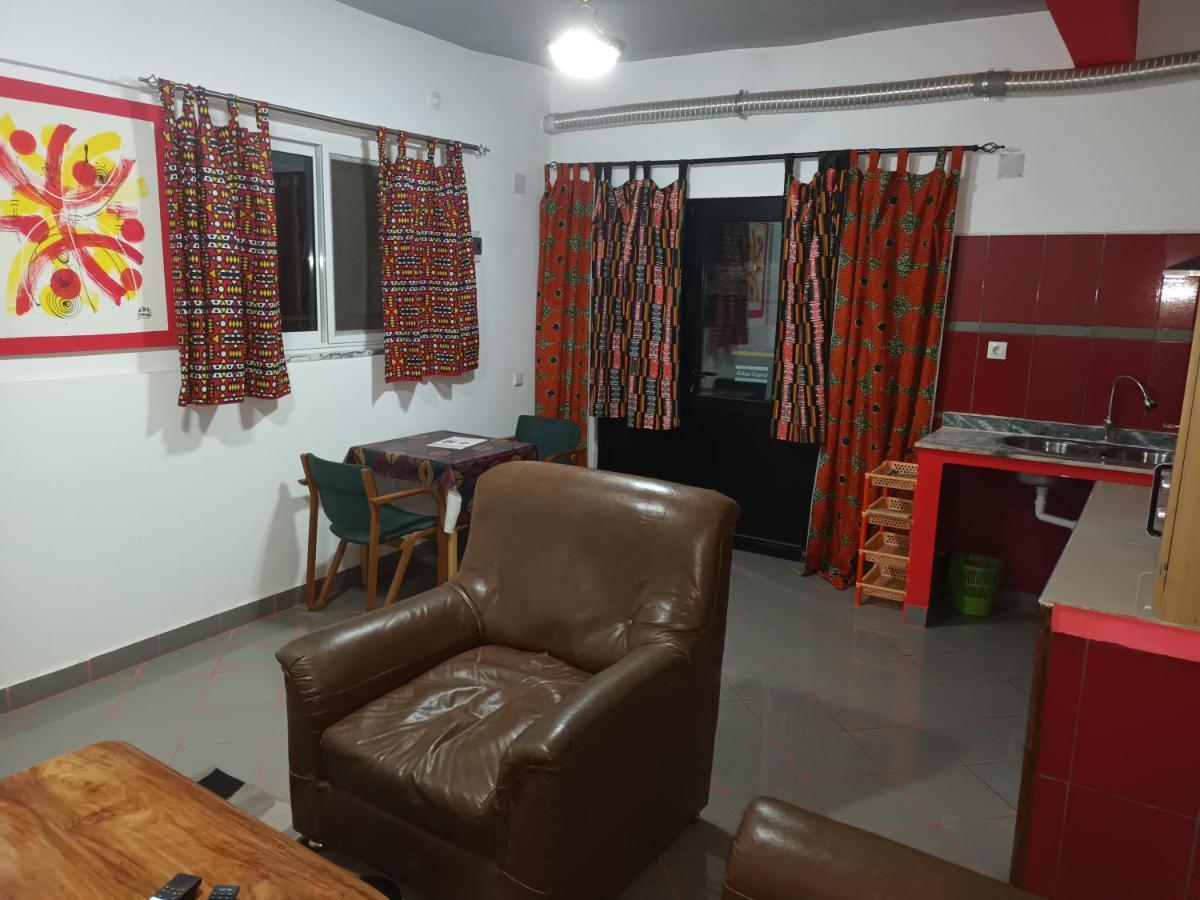Hotel Badinca Alojamento Low Cost In Bissau Avenida Francisco Mendes 外观 照片