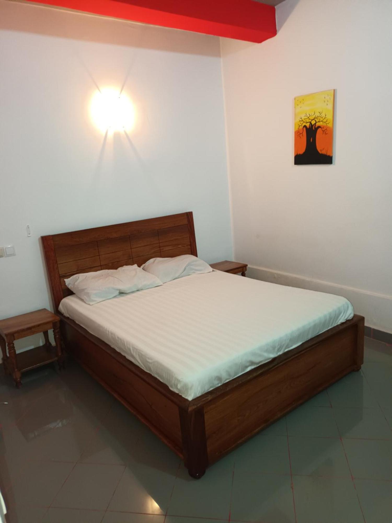 Hotel Badinca Alojamento Low Cost In Bissau Avenida Francisco Mendes 外观 照片